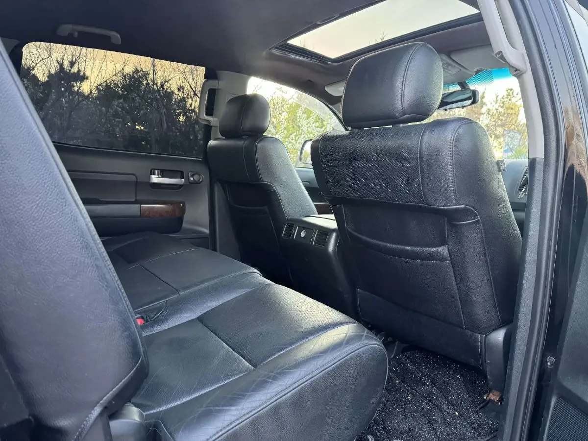 2011 Toyota Tundra 5.7L 386HP V8 6AT,autocango,china used car exporter,china ev exporter,chinese used car exporter,chinese used ev exporter