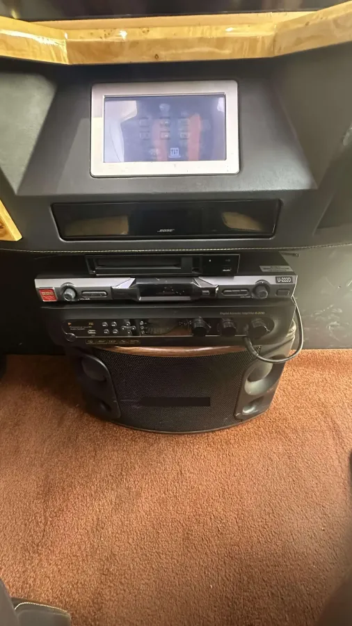 2017 Volkswagen Caravelle 2.0T 204HP L4 7DCT,autocango,china used car exporter,china ev exporter,chinese used car exporter,chinese used ev exporter