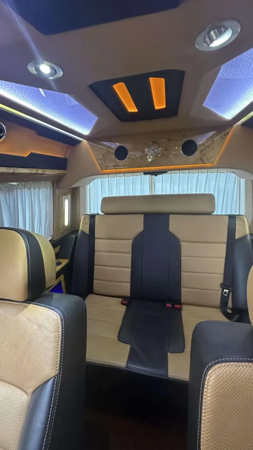 2017 Volkswagen Caravelle 2.0T 204HP L4 7DCT,autocango,china used car exporter,china ev exporter,chinese used car exporter,chinese used ev exporter