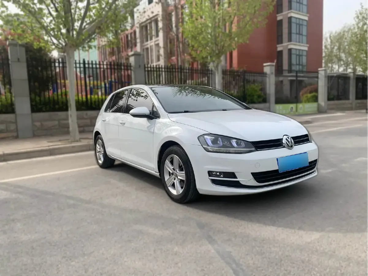 2015 Volkswagen Golf 1.4T 131HP L4 7DCT
