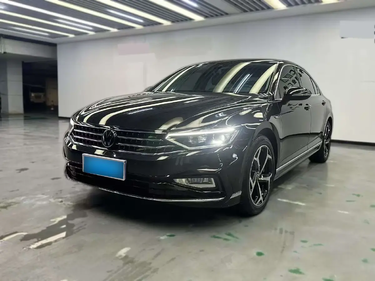 2023 Volkswagen Magotan 2.0T 186HP L4 7DCT