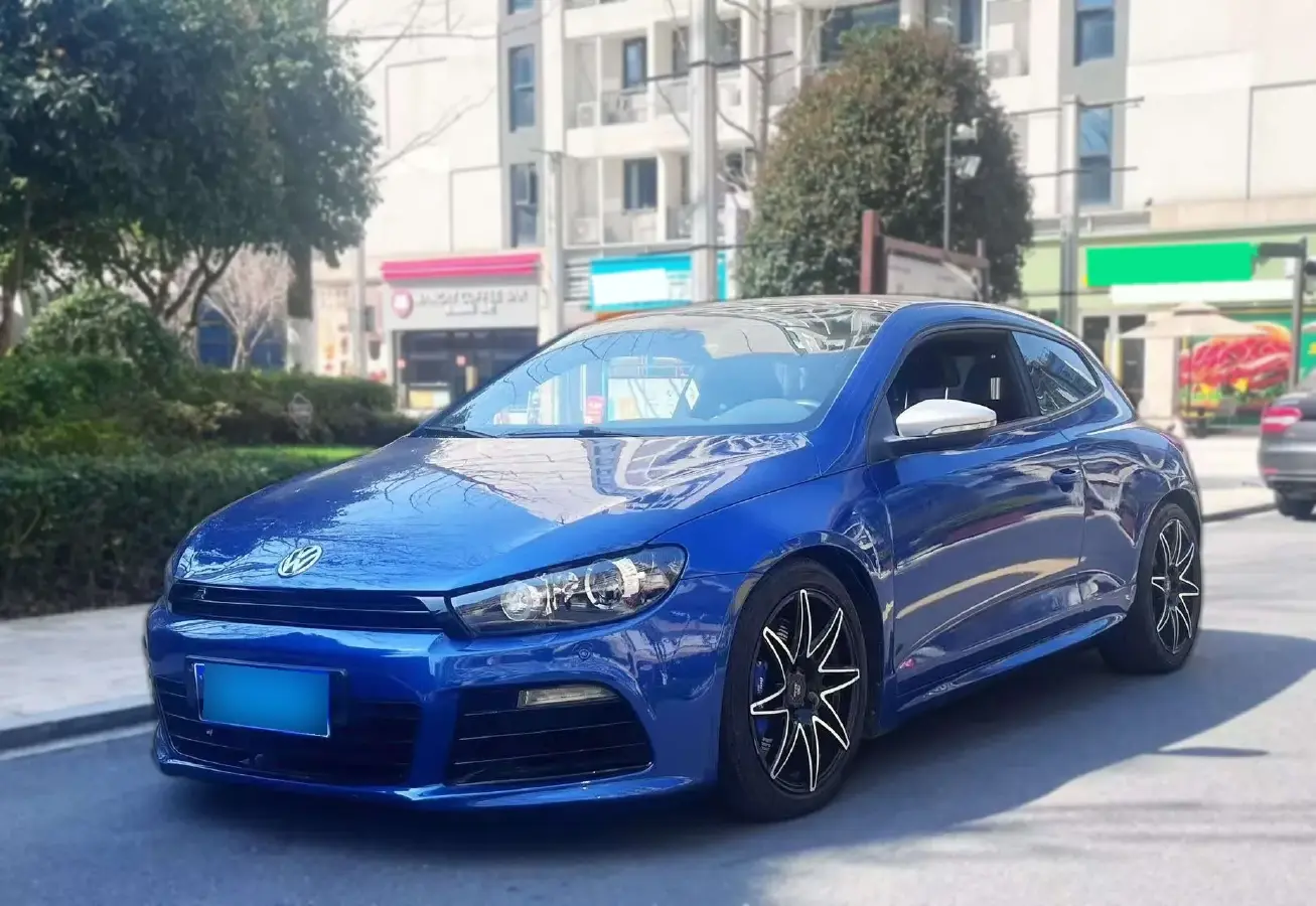 2011 Volkswagen Scirocco 2.0T 256HP L4 6DCT