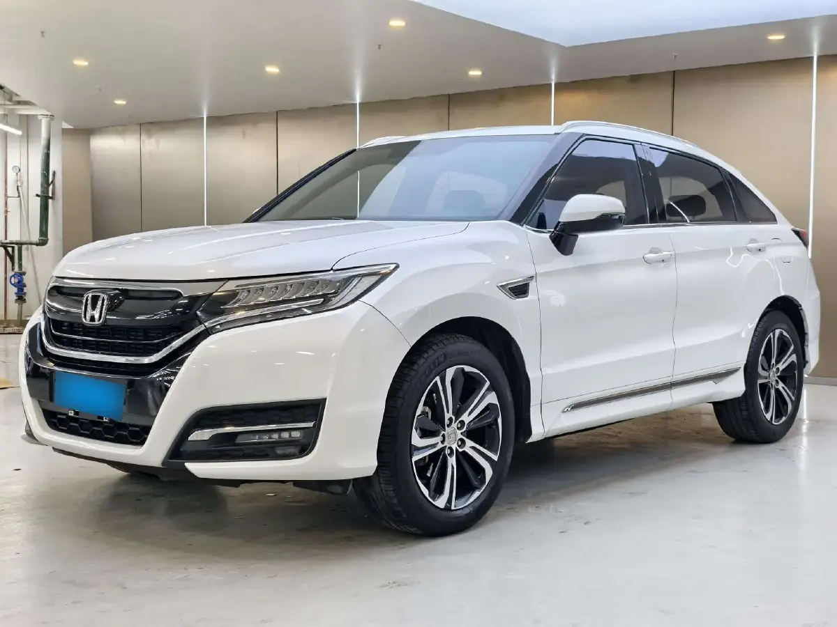 2017 Honda UR-V 2.0T 272HP L4 9AT