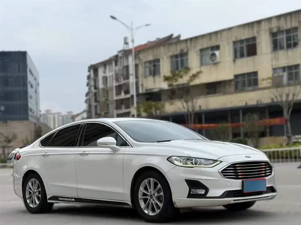 2018 Ford Mondeo 2.0T 204HP L4 6AT