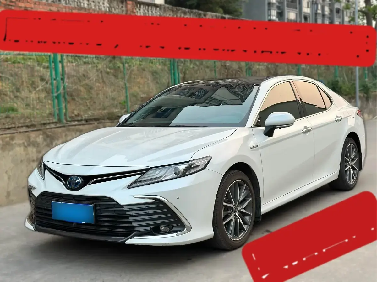 2021 Toyota Camry 2.5L 178HP L4 E-CVT Hybrid