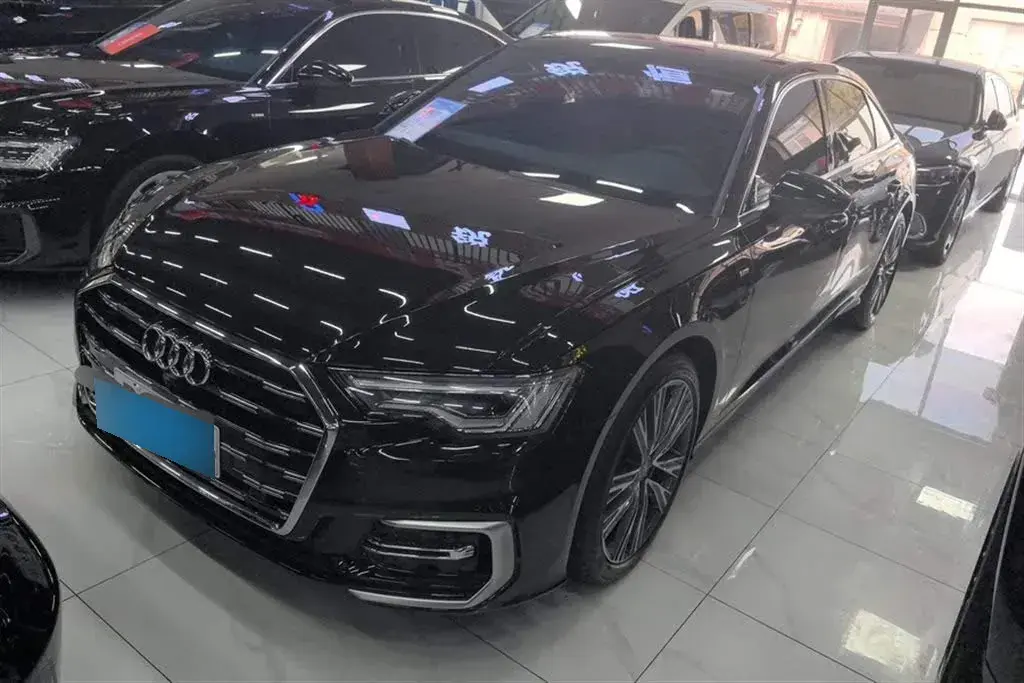 2024 Audi A6L 2.0T 190HP L4 7DCT