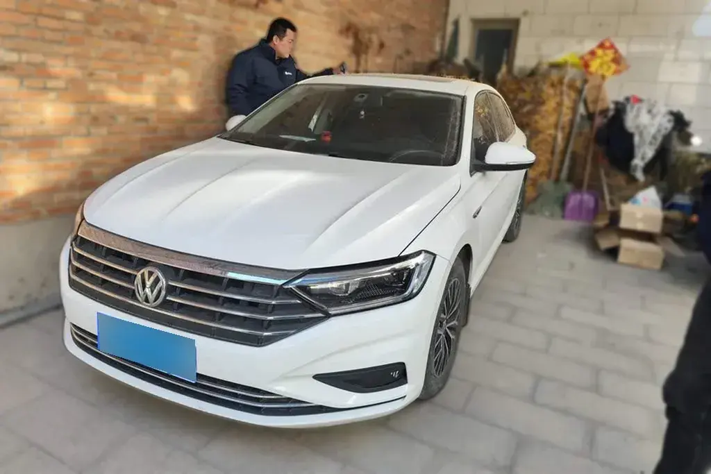 2019 Volkswagen Sagitar 1.4T 150HP L4 7DCT