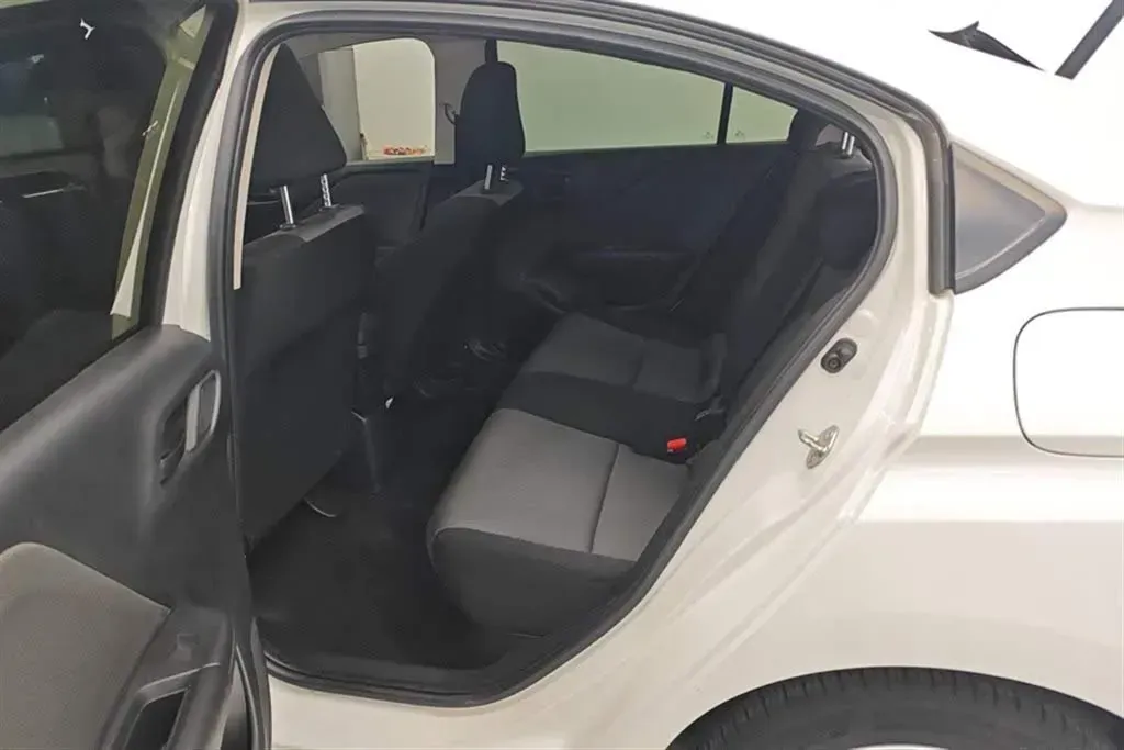 2017 Honda Gienia 1.5L 131HP L4 CVT,autocango,china used car exporter,china ev exporter,chinese used car exporter,chinese used ev exporter