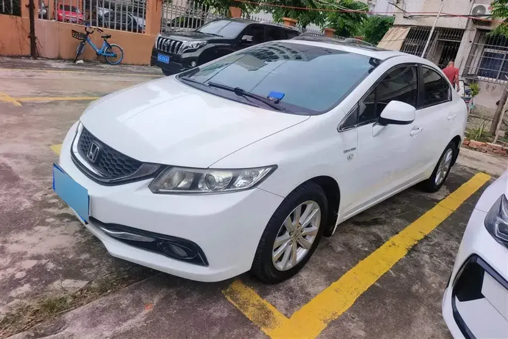 2016 Honda Civic 1.8L 141HP L4 5AT