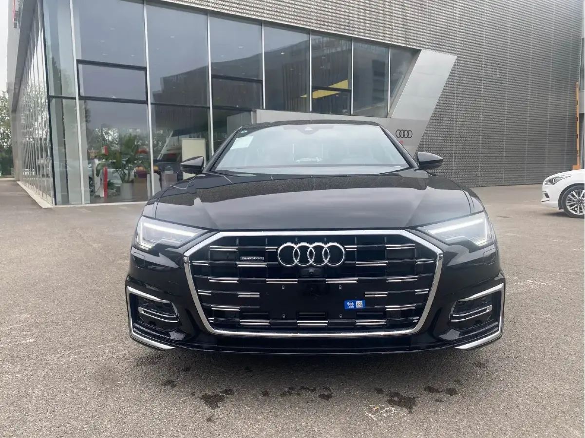2024 Audi A6L 2.0T 245HP L4 7DCT