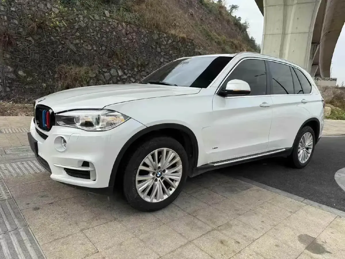 2015 BMW X5 2.0T 245HP L4 8AT
