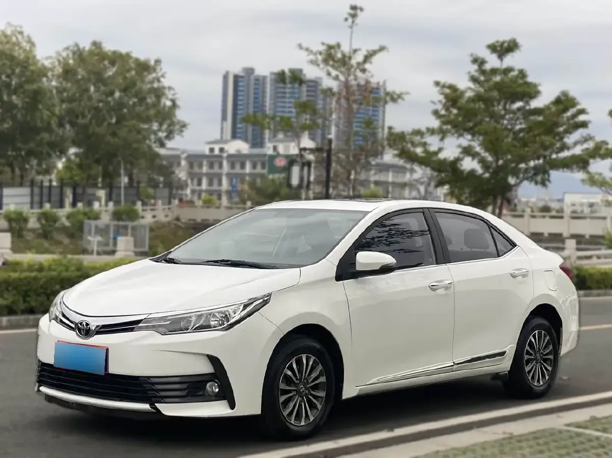 2017 Toyota Corolla 1.2T 116HP L4 CVT