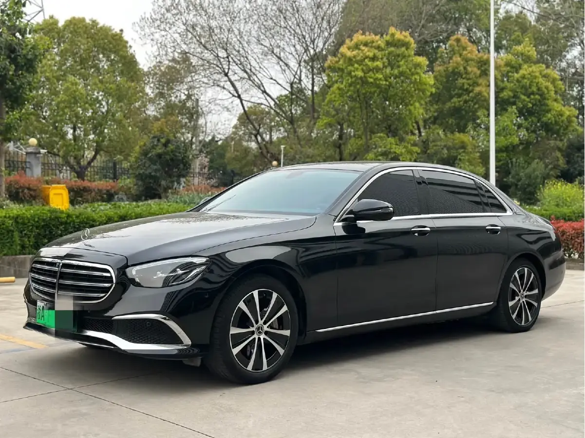 2022 Mercedes-Benz E Class 2.0T 211HP L4 9AT PHEV 25.4KWH