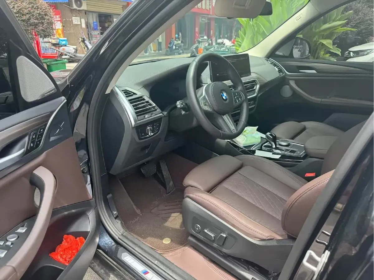 2025 BMW X3 2.0T 258HP L4 8AT,autocango,china used car exporter,china ev exporter,chinese used car exporter,chinese used ev exporter