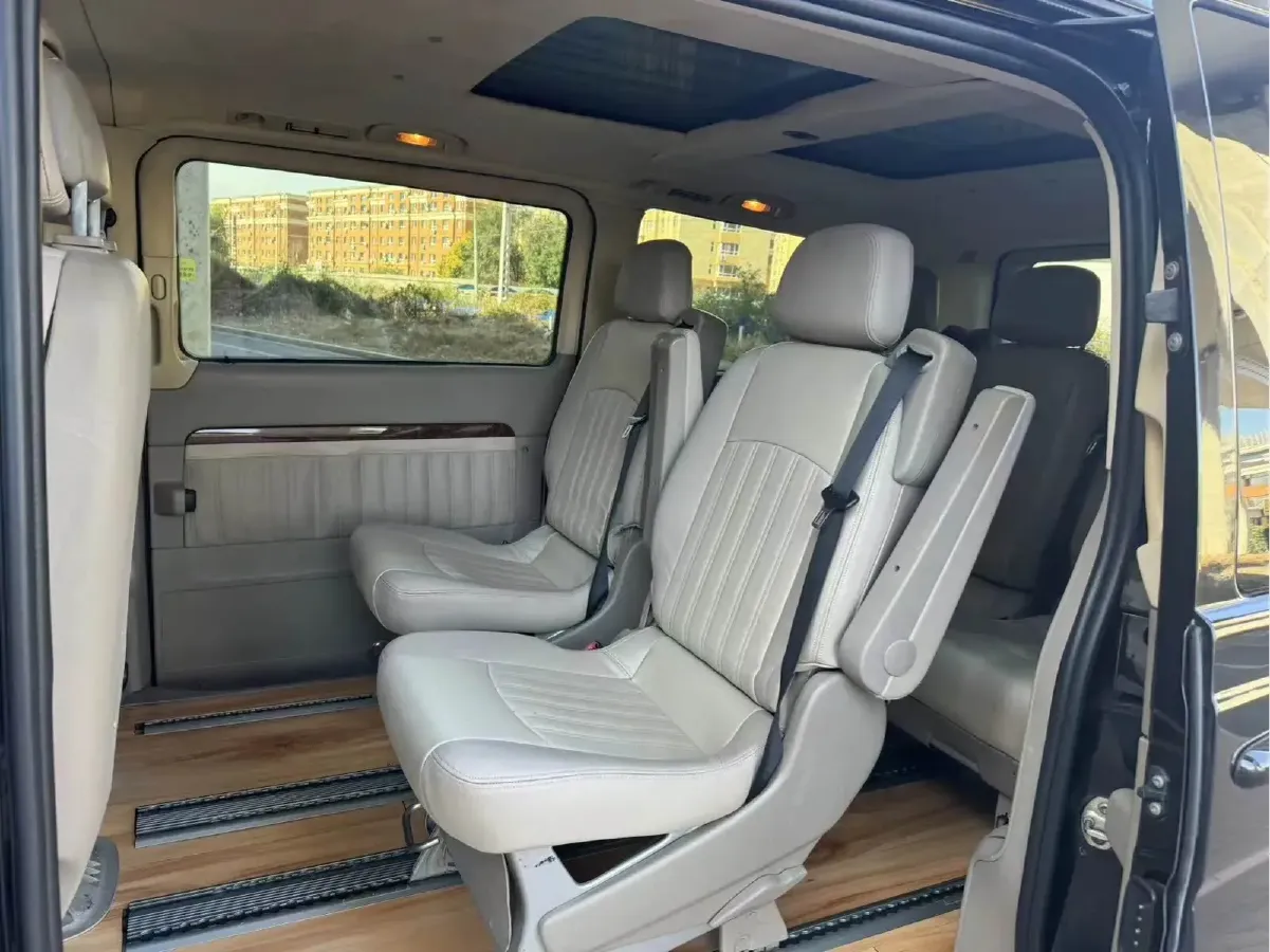2011 Mercedes-Benz Viano 2.5L 190HP V6 5AT,autocango,china used car exporter,china ev exporter,chinese used car exporter,chinese used ev exporter