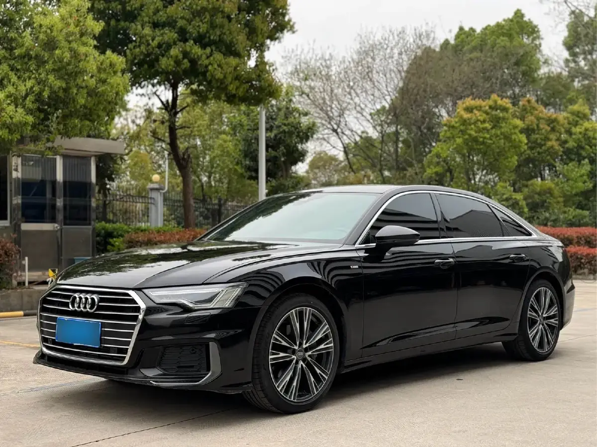 2021 Audi A6L 2.0T 190HP L4 7DCT