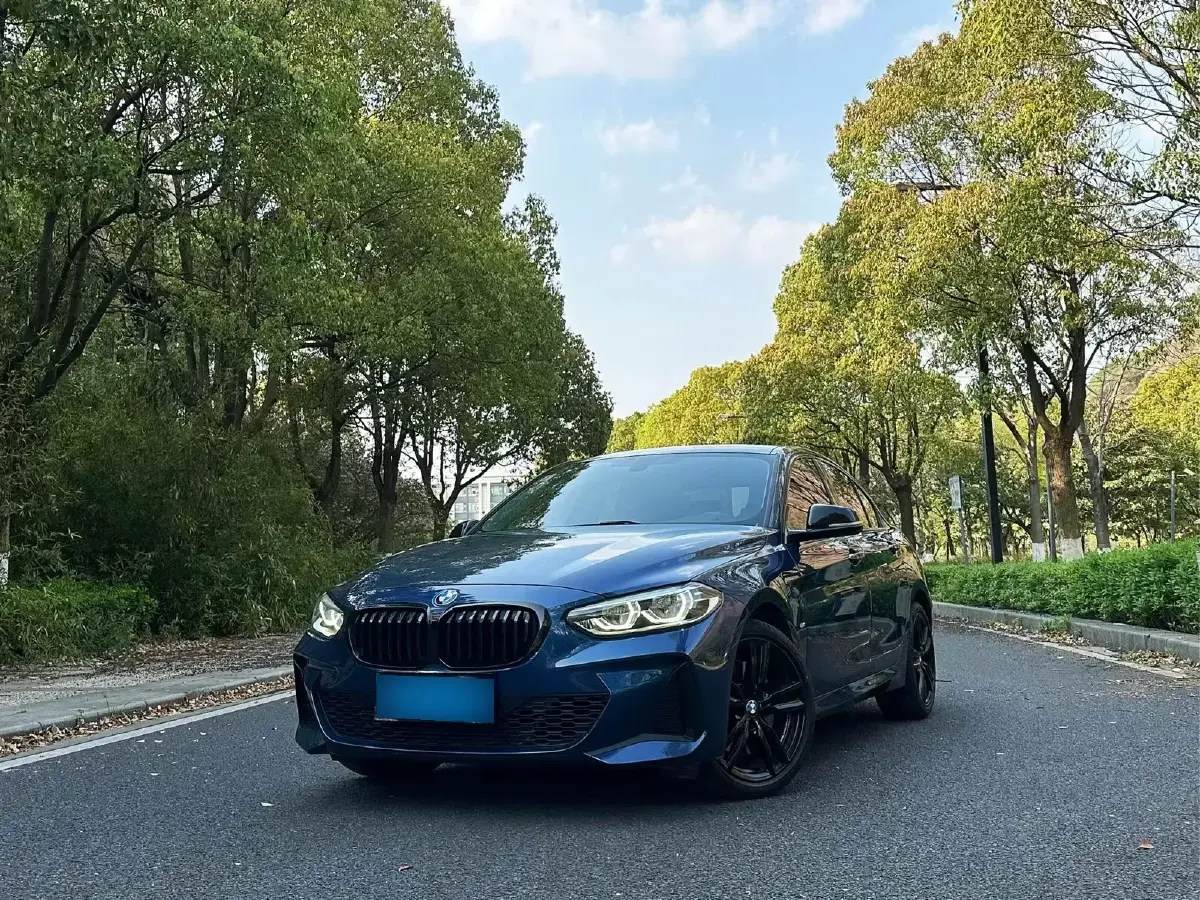 2021 BMW 1 Series 2.0T 192HP L4 7DCT