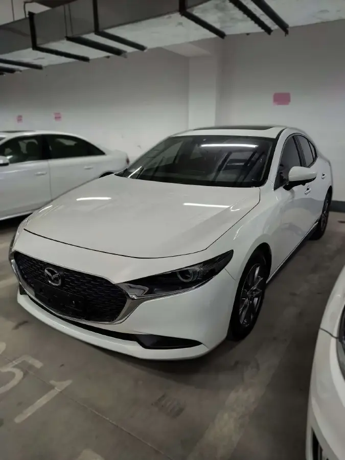 2021 Mazda 3 Axela 1.5L 117HP L4 6AT