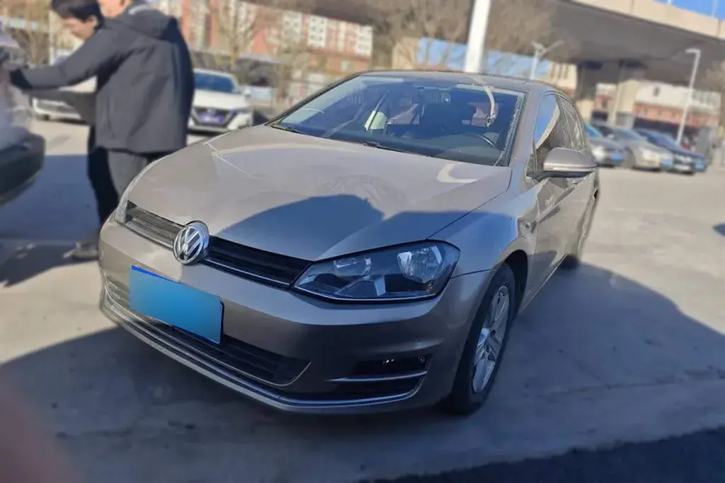 2016 Volkswagen Golf 1.4T 131HP L4 7DCT