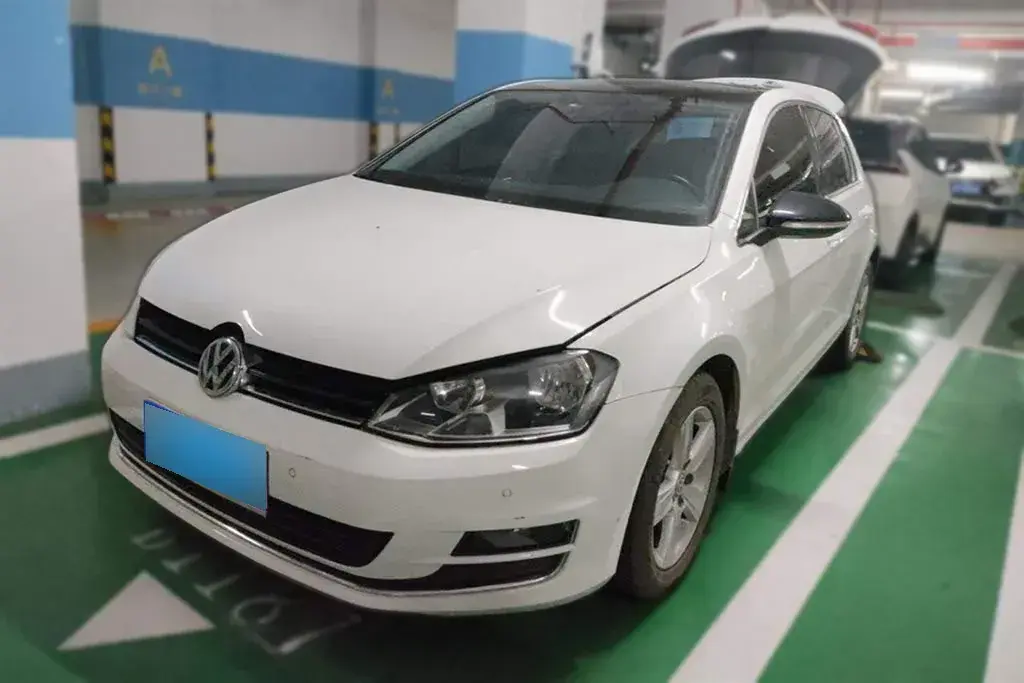 2016 Volkswagen Golf 1.6L 110HP L4 6AT