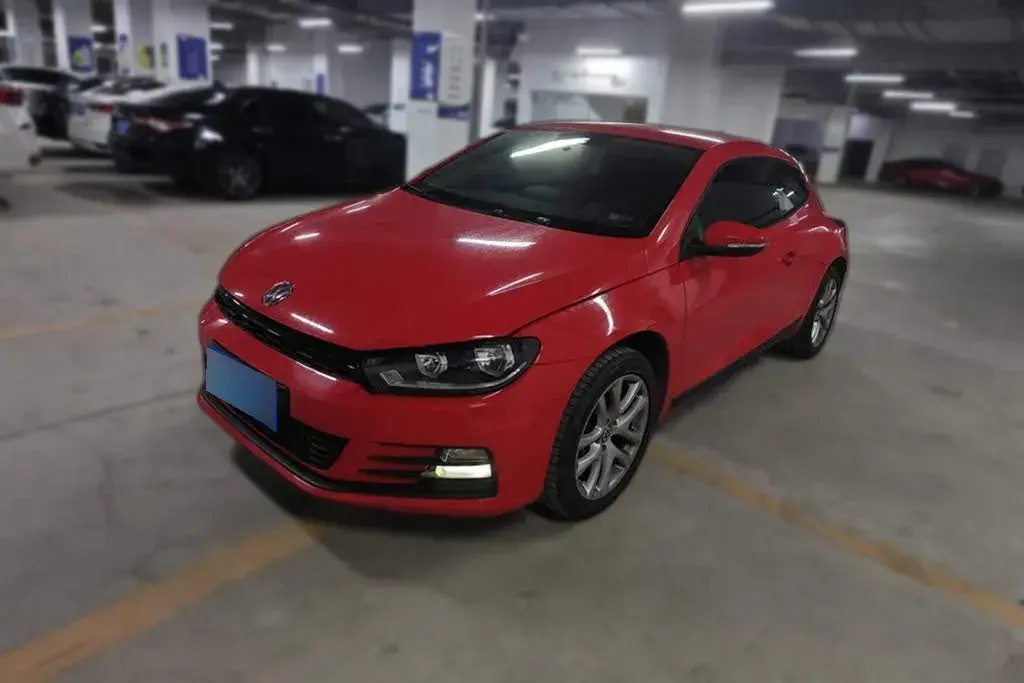 2015 Volkswagen Scirocco 1.4T 122HP L4 7DCT