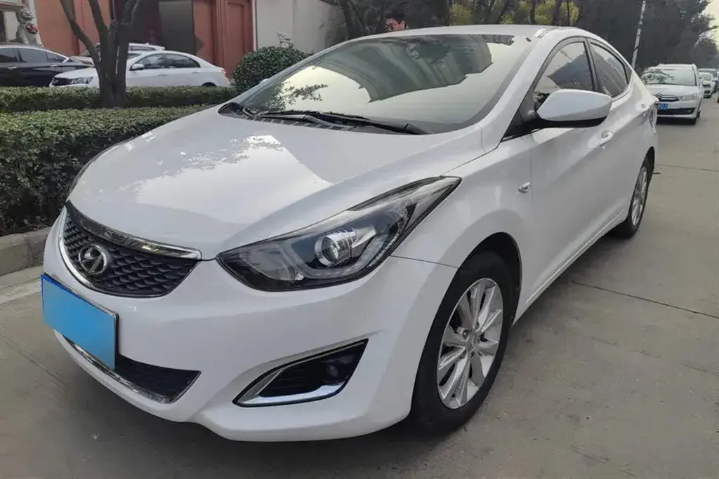 2016 Hyundai Elantra 1.6L 128HP L4 6AT