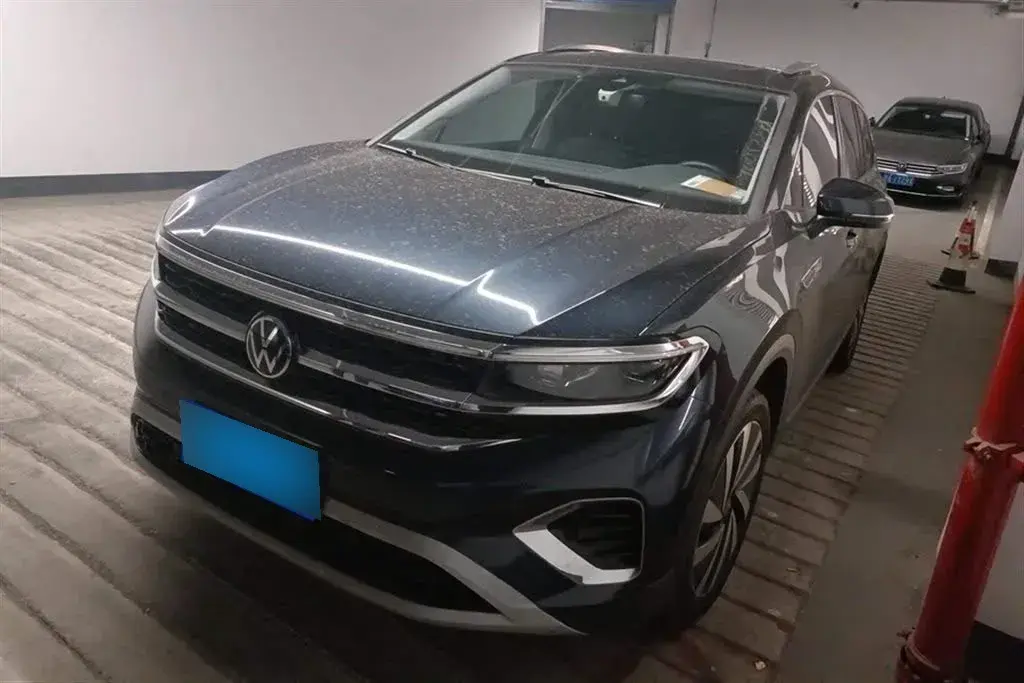 2022 Volkswagen Talagon 2.0T 220HP L4 7DCT