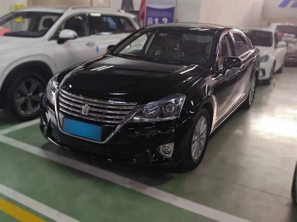 2012 Toyota Crown 2.5L 193HP V6 6AT