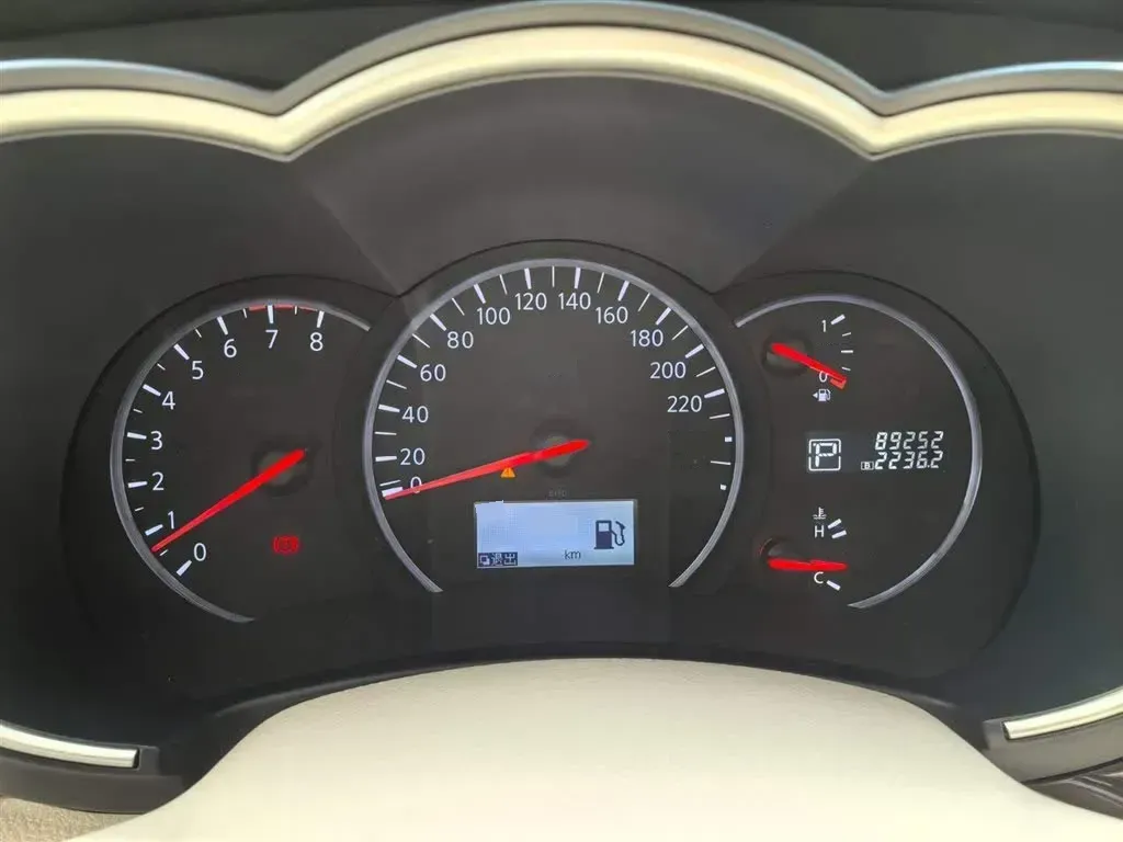 2015 Nissan Quest 3.5L 277HP V6 CVT,autocango,china used car exporter,china ev exporter,chinese used car exporter,chinese used ev exporter