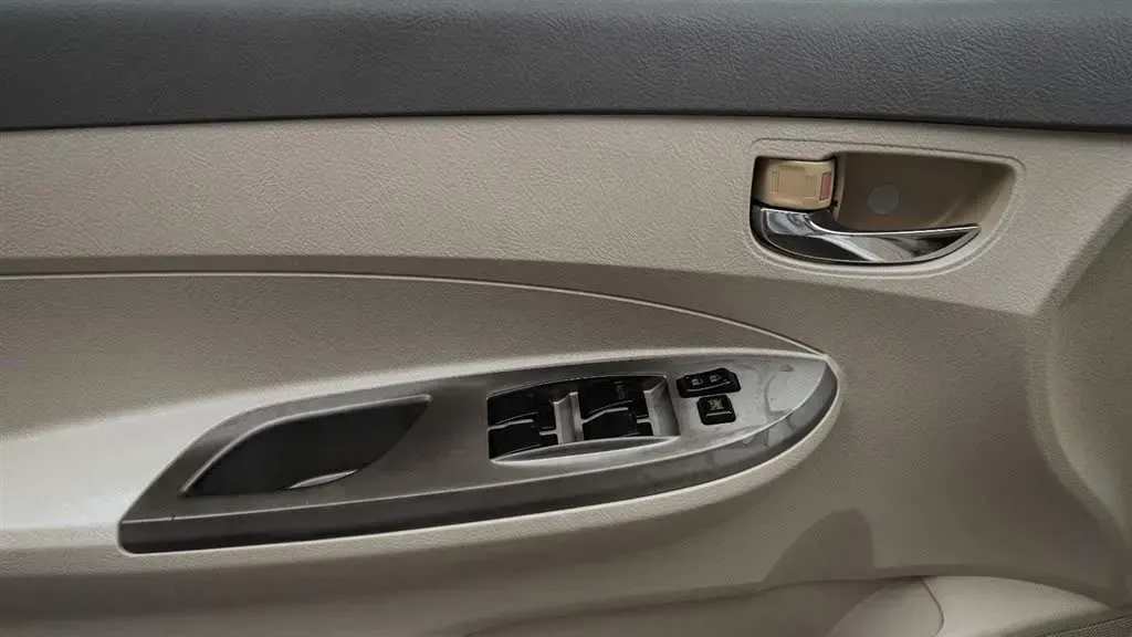 2012 BYD L3 1.5L 109HP L4 5MT,autocango,china used car exporter,china ev exporter,chinese used car exporter,chinese used ev exporter