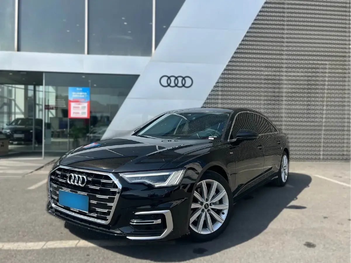 2022 Audi A6L 2.0T 224HP L4 7DCT