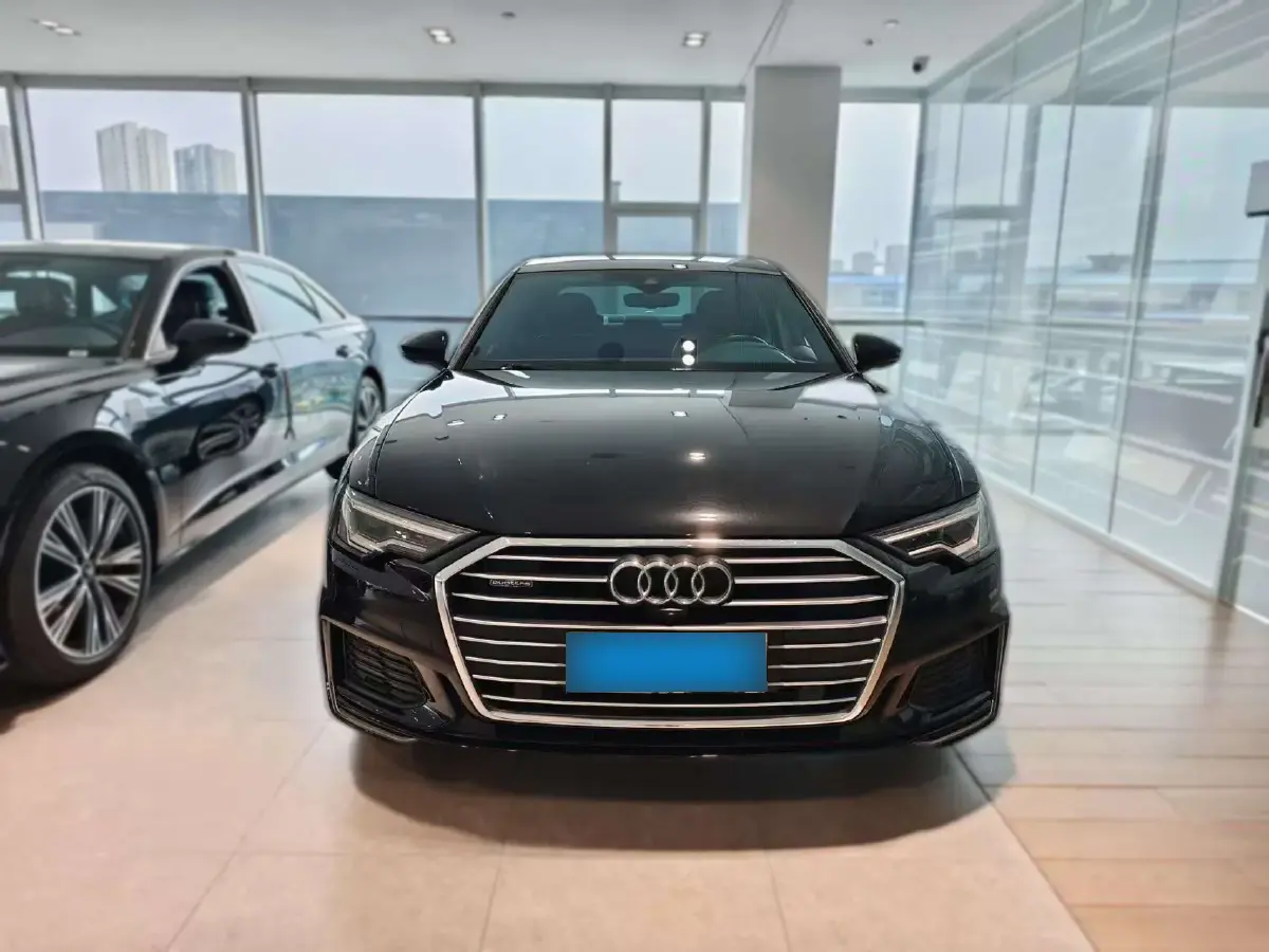 2022 Audi A6L 2.0T 224HP L4 7DCT