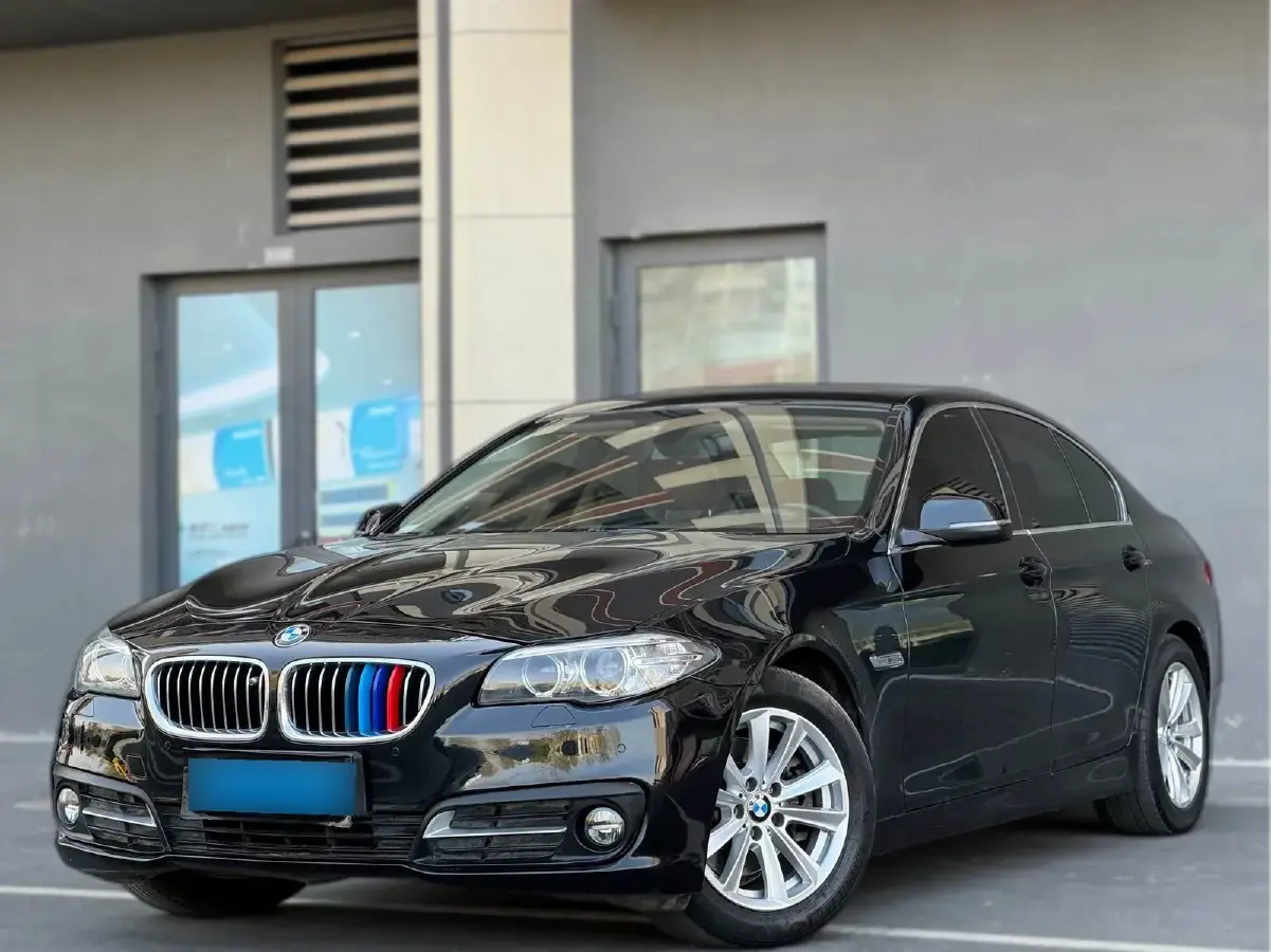 2014 BMW 5 Series 2.0T 184HP L4 8AT