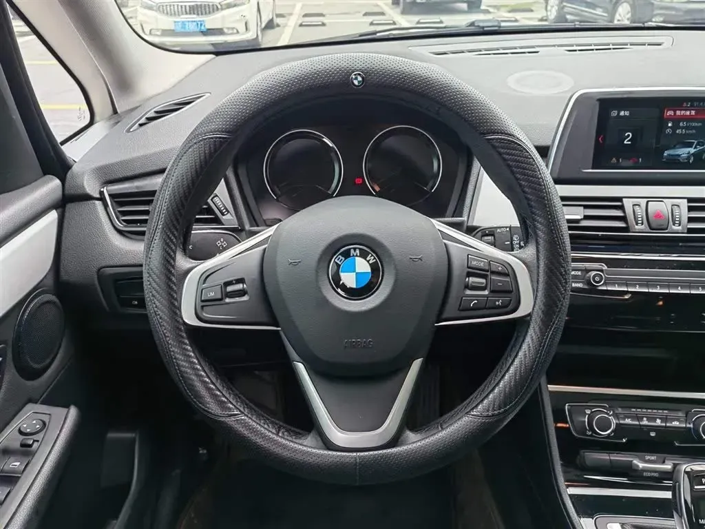 2019 BMW 2 Series SUV 1.5T 140HP L3 7DCT,autocango,china used car exporter,china ev exporter,chinese used car exporter,chinese used ev exporter