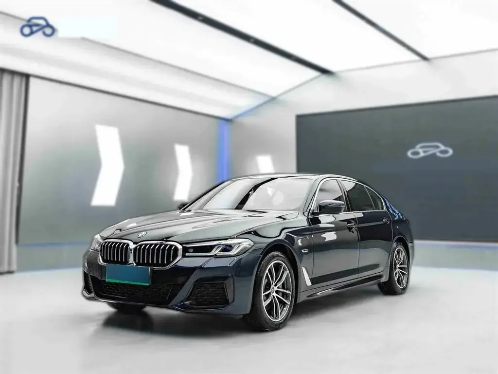 2022 BMW 5 Series 2.0T 184HP L4 8AT PHEV 17.7KWH