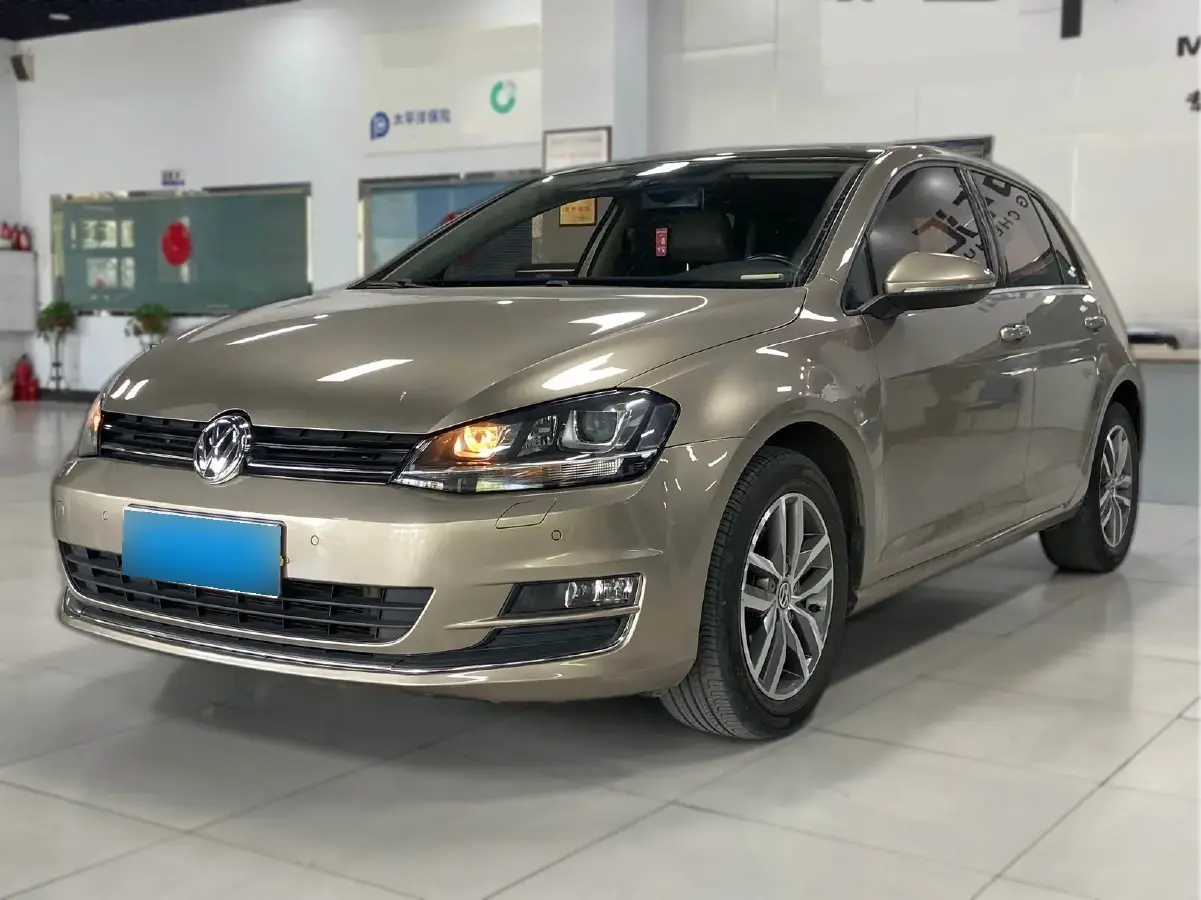 2014 Volkswagen Golf 1.4T 150HP L4 7DCT