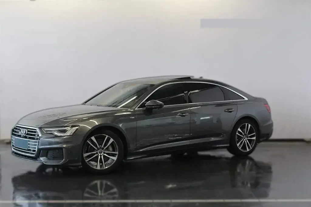 2021 Audi A6L 2.0T 190HP L4 7DCT