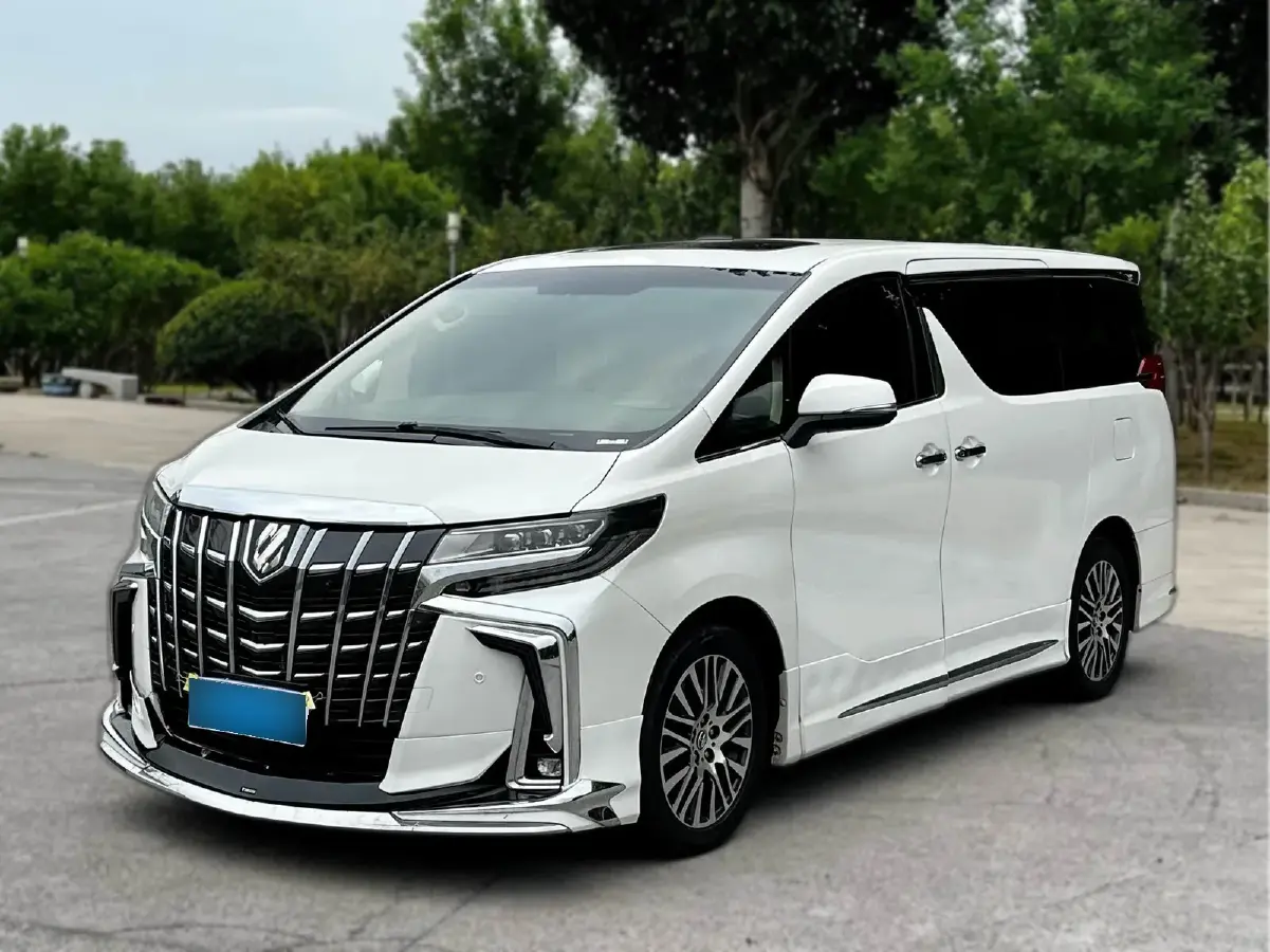 2015 Toyota Alphard 3.5L 275HP V6 6AT