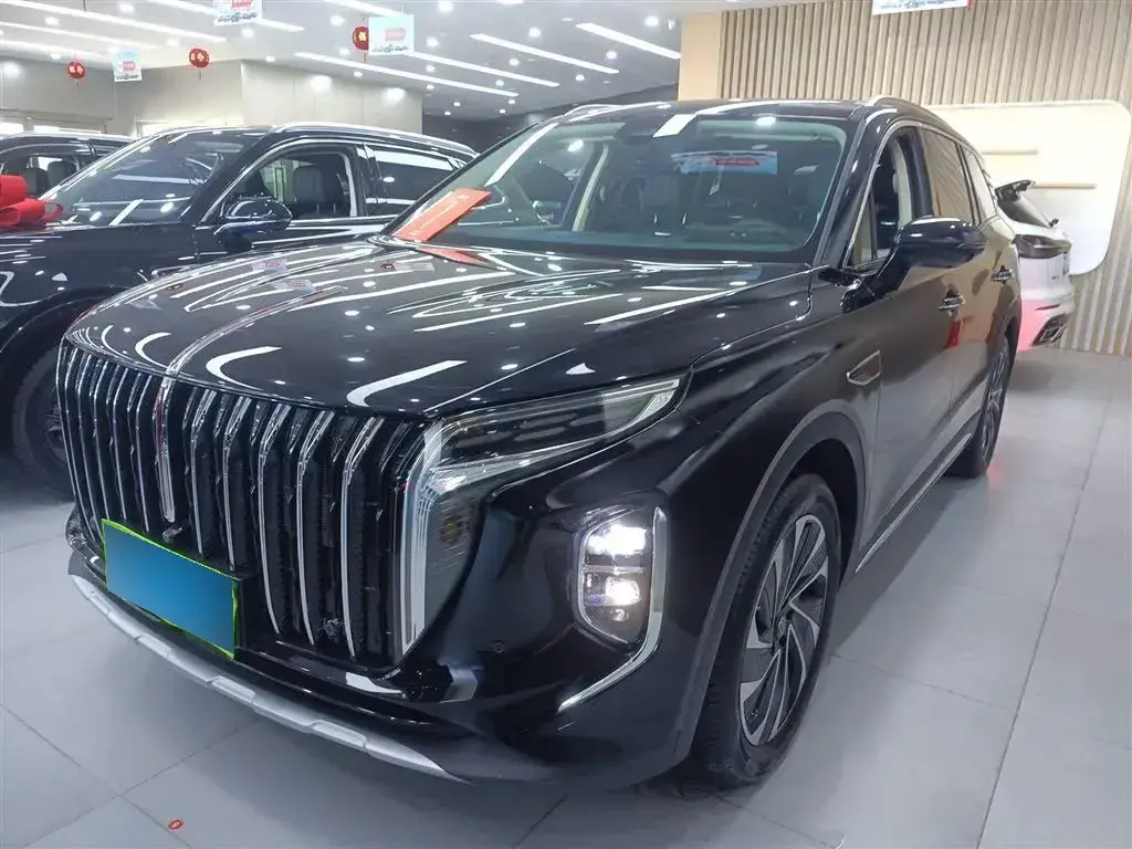 2024 HongQi HS7 2.0T 252HP L4 8AT