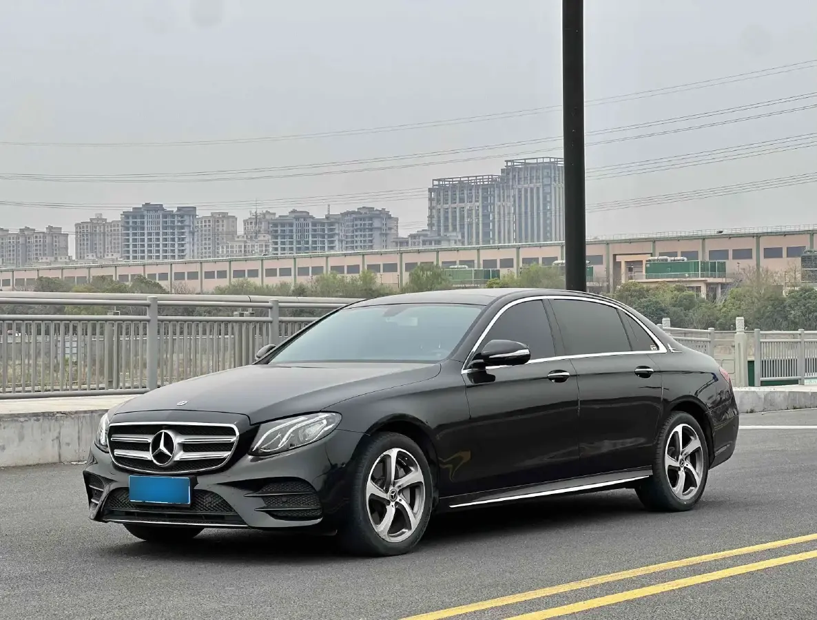 2018 Mercedes-Benz E Class 2.0T 245HP L4 9AT