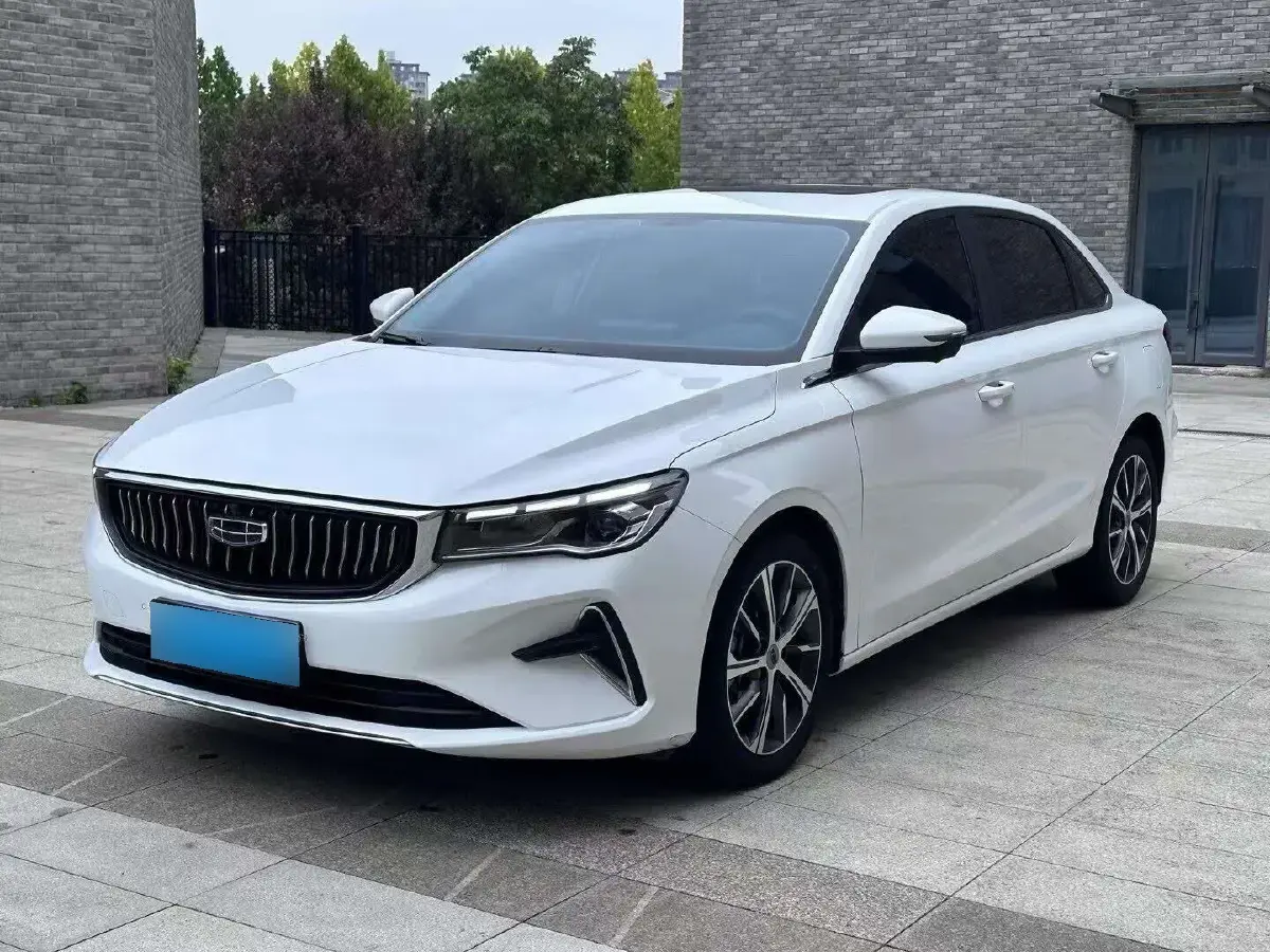 2022 Geely Emgrand 1.5L 114HP L4 CVT