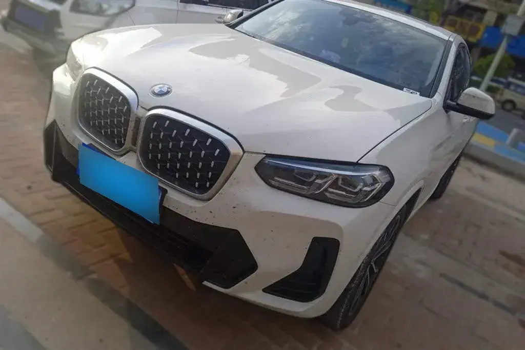 2022 BMW X4 2.0T 245HP L4 8AT
