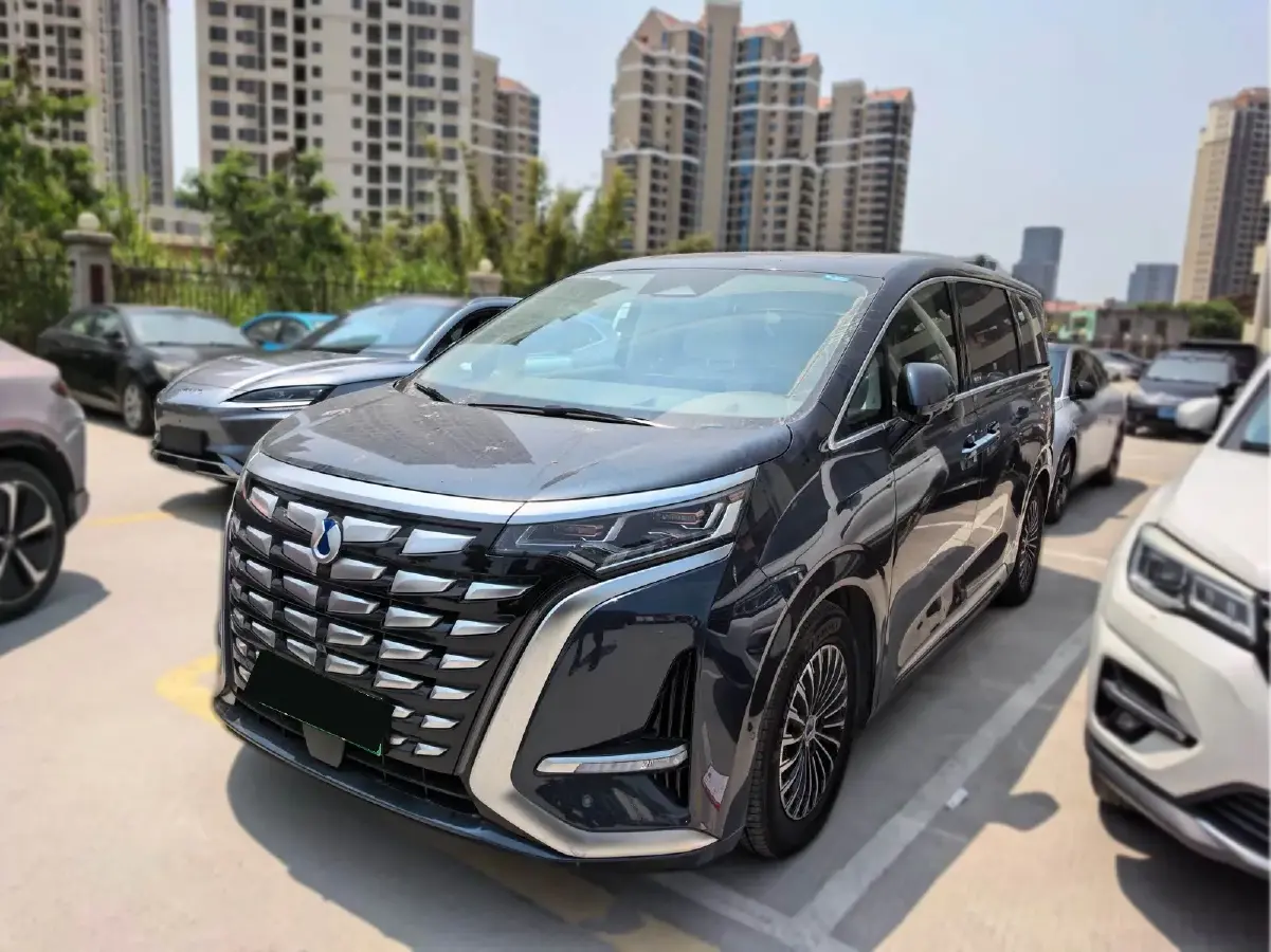 2024 Denza D9 1.5T 139HP L4 E-CVT PHEV 40KWH