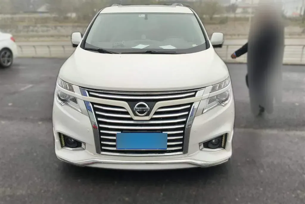 2015 Nissan Quest 3.5L 277HP V6 CVT,autocango,china used car exporter,china ev exporter,chinese used car exporter,chinese used ev exporter