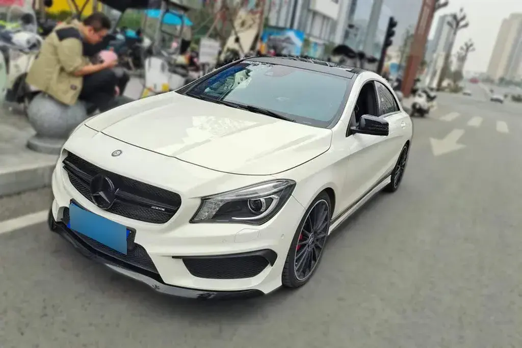 2015 Mercedes-Benz CLA AMG 2.0T 360HP L4 7DCT