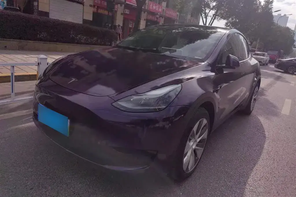 2022 Tesla Model Y BEV 60KWH