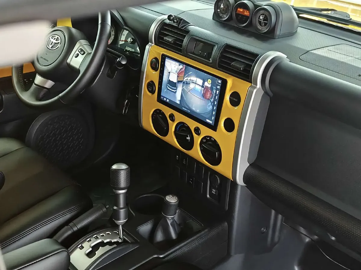 2013 Toyota FJ Cruiser 4.0L 272HP V6 5AT,autocango,china used car exporter,china ev exporter,chinese used car exporter,chinese used ev exporter