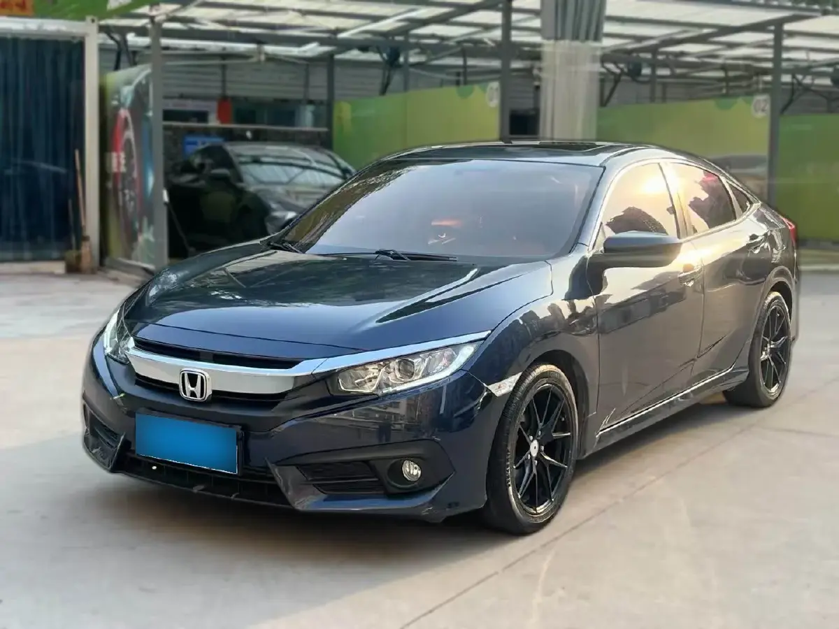 2016 Honda Civic 1.0T 125HP L3 CVT