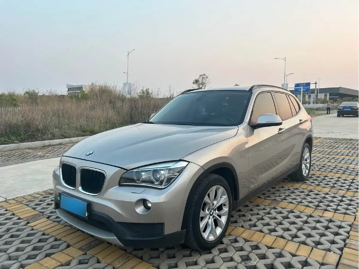 2012 BMW X1 2.0L 150HP L4 6AT