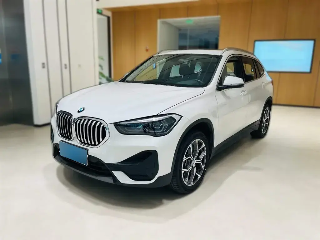2022 BMW X1 2.0T 192HP L4 7DCT